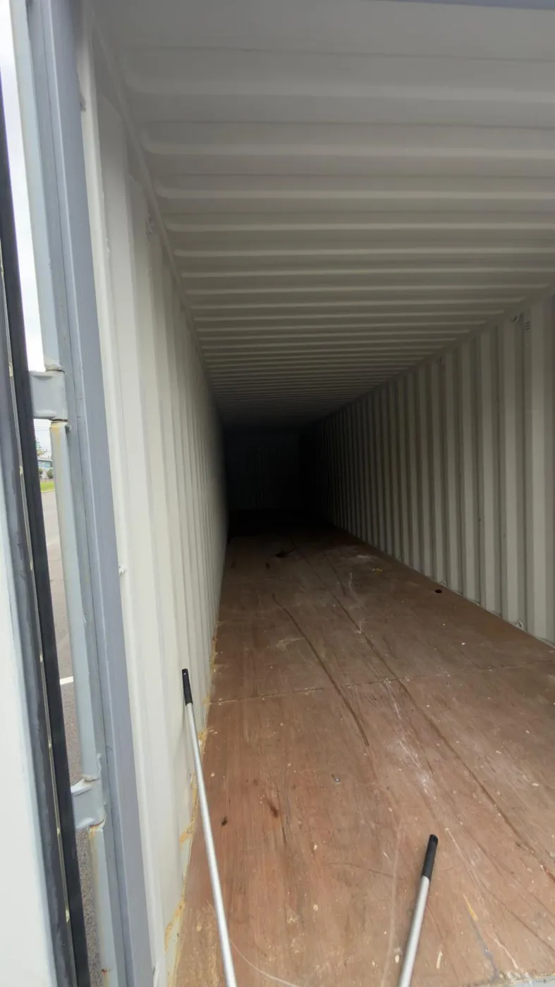Empty storage container